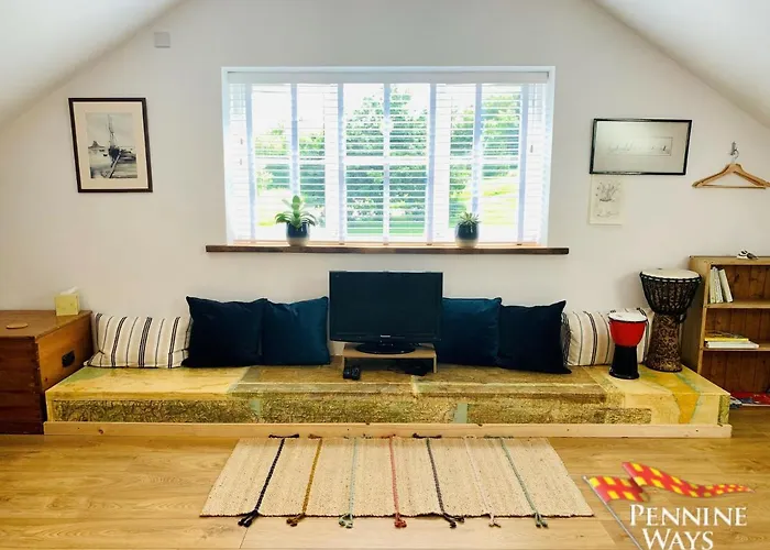 The Boat House, Spacious Village